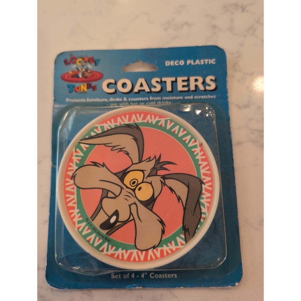 Vintage 1995 Looney Tunes Wile E Coyote Coasters Set of 4 Plastic Conimar USA